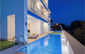 Beach Front Apartment In Smokvica Krmpotska